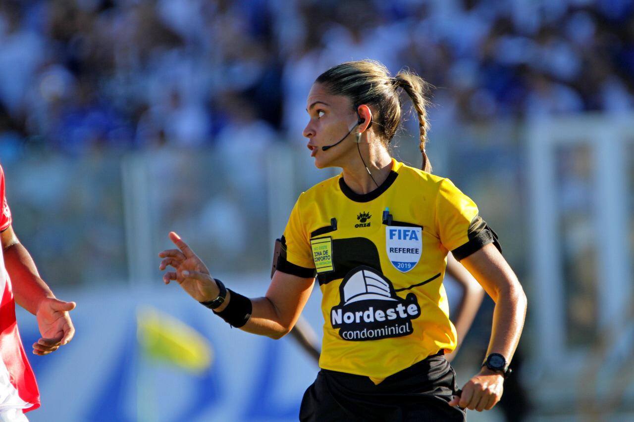 Árbitra da FSF vai apitar final do Brasileiro Feminino