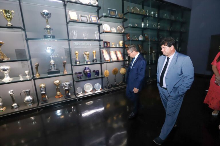 Presidente da FSF recebe governador do Estado na CBF